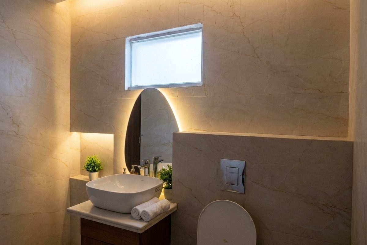 The en-suite bathroom